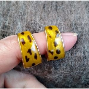 earrings J hoop leopard enamel gold tone pierced U S A vintage mint condition